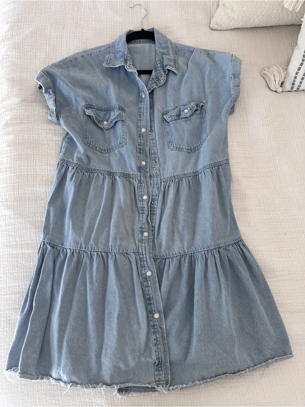 Women's Light Blue Denim Button-Front Tiered Dress